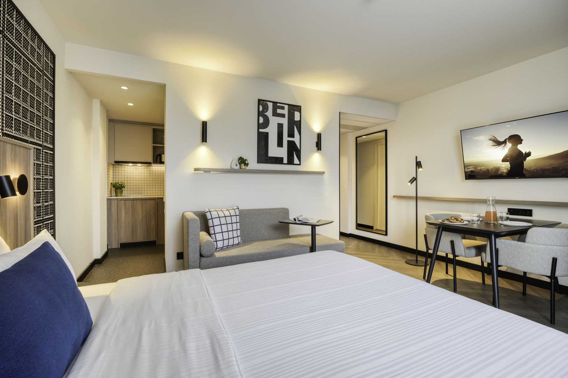 Hotel room renovation Hotel Citadines Berlin Kurfürstendamm